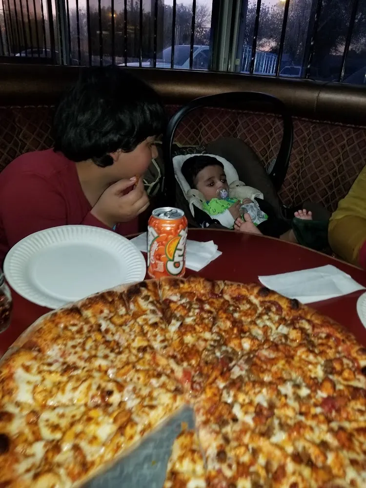 Family Pepperoni Pizza